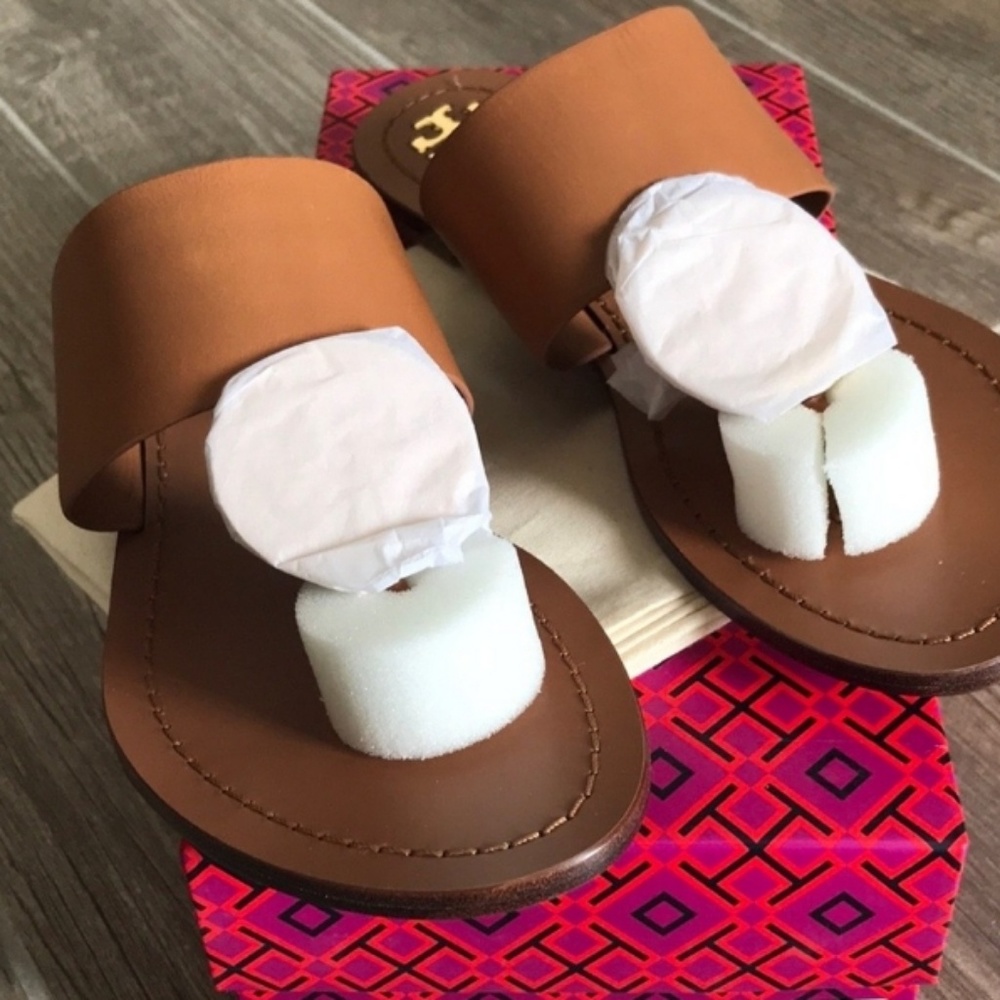 ****Tory Burch Patos Disk Sandal****
